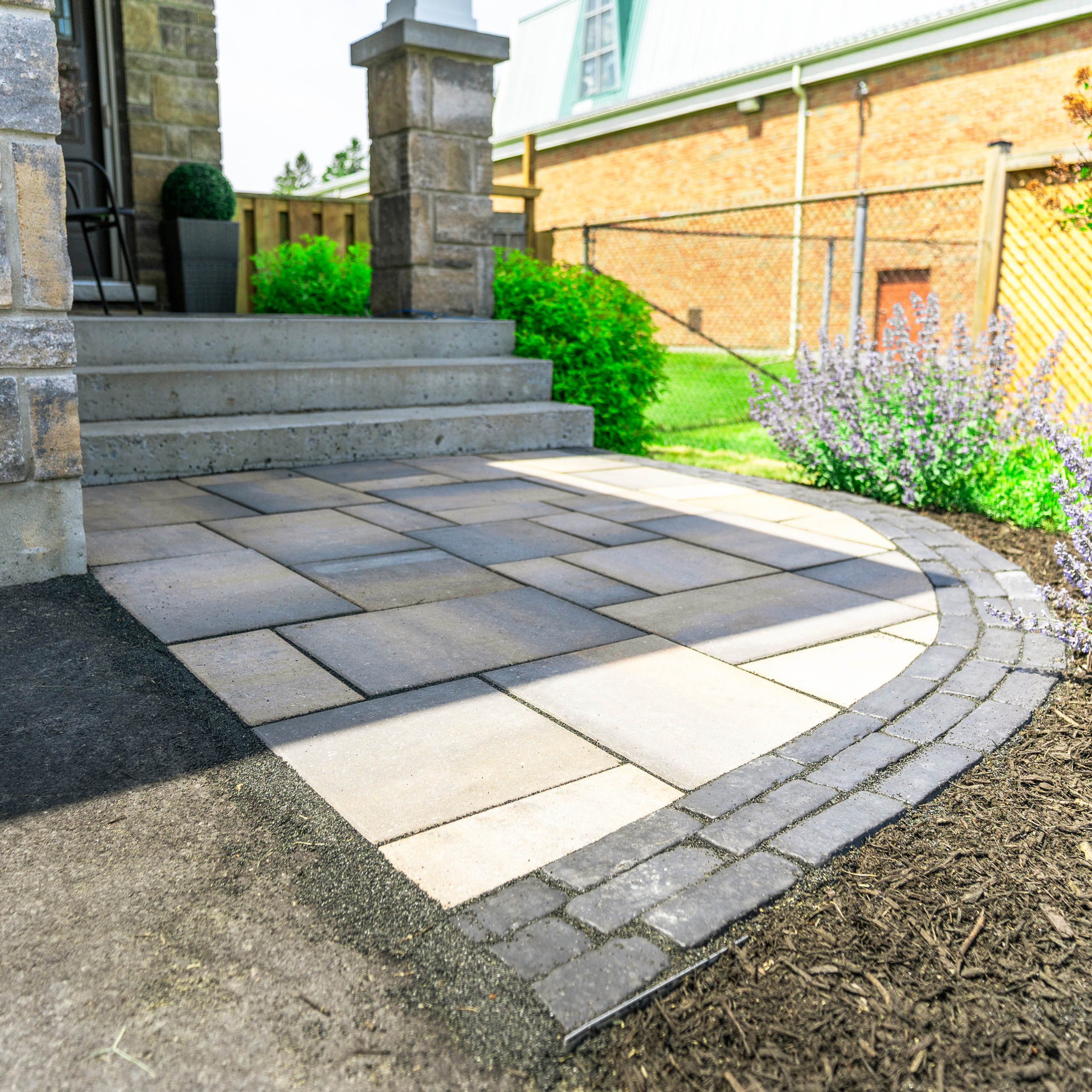 Natural-stone details — Interlocking Pavers & Natural Stone