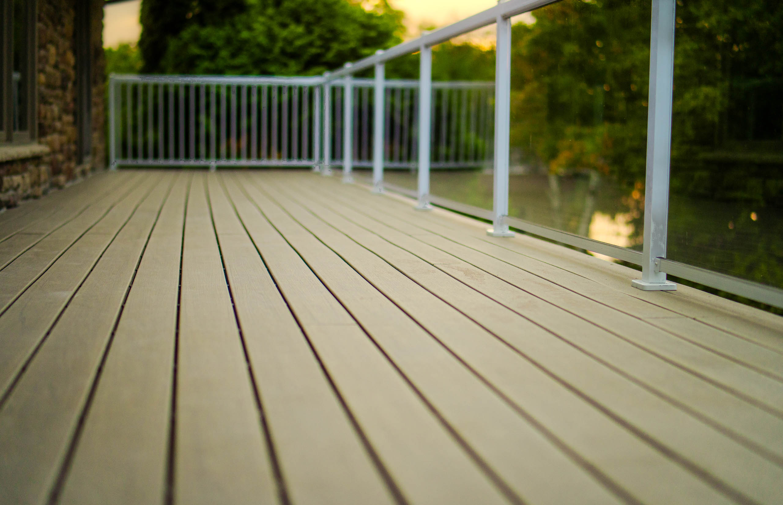 Privacy fencing — Decks & Fences